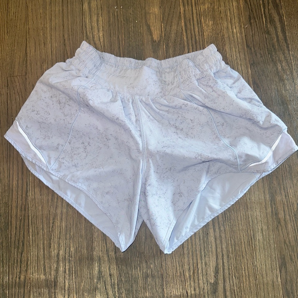 Lululemon ATHLETICA Women’s Lightweight Running Shorts - Light Lavender